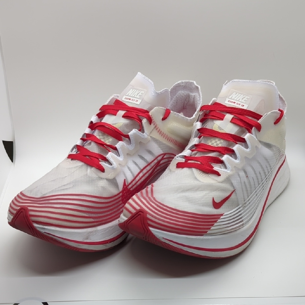 Nike White and Red Sneakers